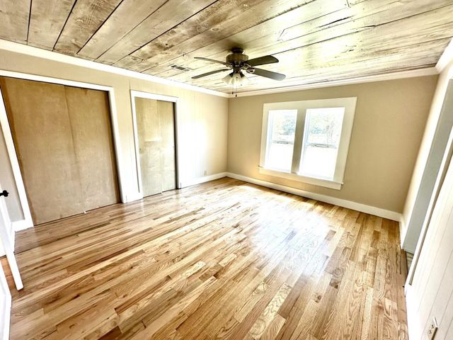 37 Corinth Rd., Petal, MS 39465