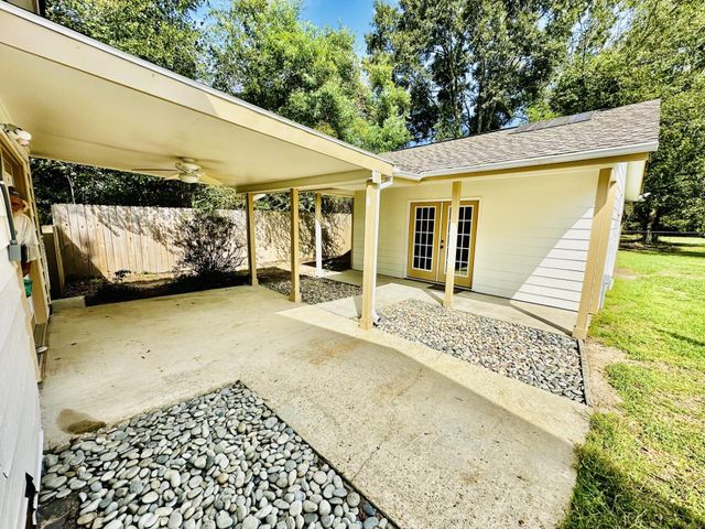 37 Corinth Rd., Petal, MS 39465