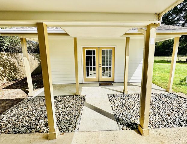 37 Corinth Rd., Petal, MS 39465