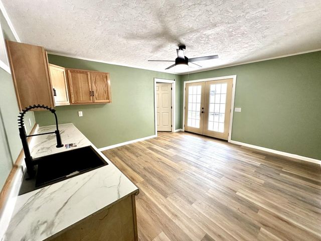 37 Corinth Rd., Petal, MS 39465