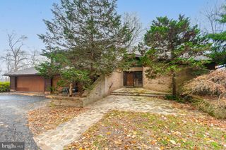 6 CHRIS ELIOT CT, Cockeysville, MD 21030