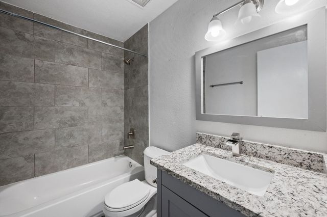 13151 Walden Road 188, Montgomery, TX 77356