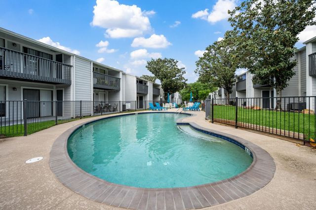 13151 Walden Road 188, Montgomery, TX 77356