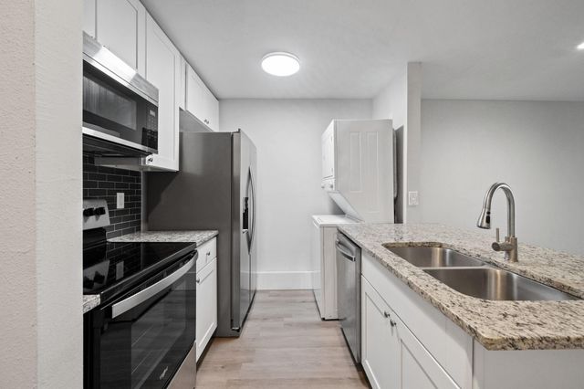 13151 Walden Road 188, Montgomery, TX 77356