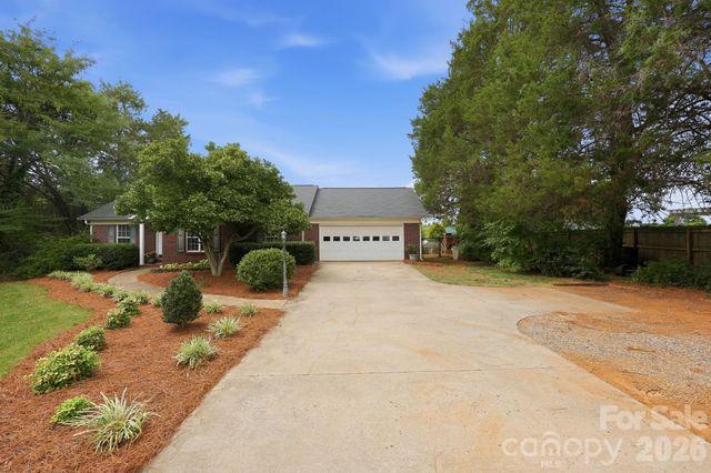 3008 Mooresville Road, Salisbury, NC 28147