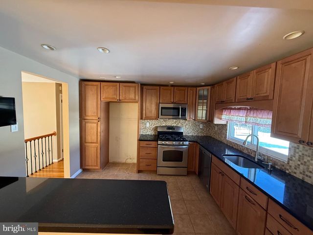 11616 BARLOW ST, Philadelphia, PA 19116