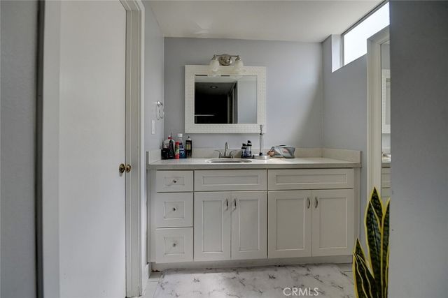 3010 S Pacific, Santa Ana, CA 92704