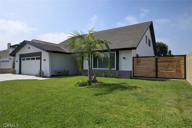 3010 S Pacific, Santa Ana, CA 92704
