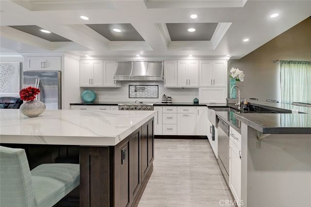 3010 S Pacific, Santa Ana, CA 92704