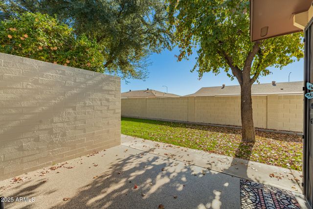 2064 S FARNSWORTH Drive 101, Mesa, AZ 85209