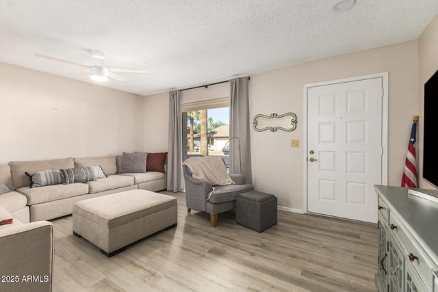 2064 S FARNSWORTH Drive 101, Mesa, AZ 85209