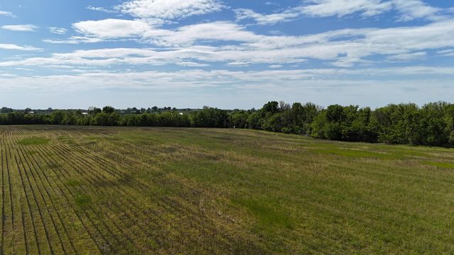 5376 South 140th Road, Morrisville, MO 65710