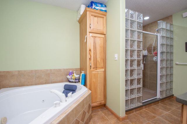 3221 11th Avenue S, Moorhead, MN 56560