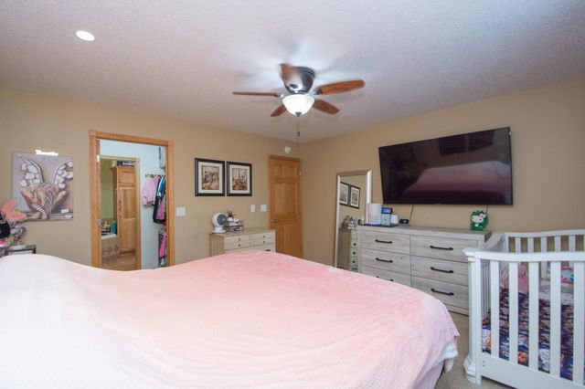 3221 11th Avenue S, Moorhead, MN 56560