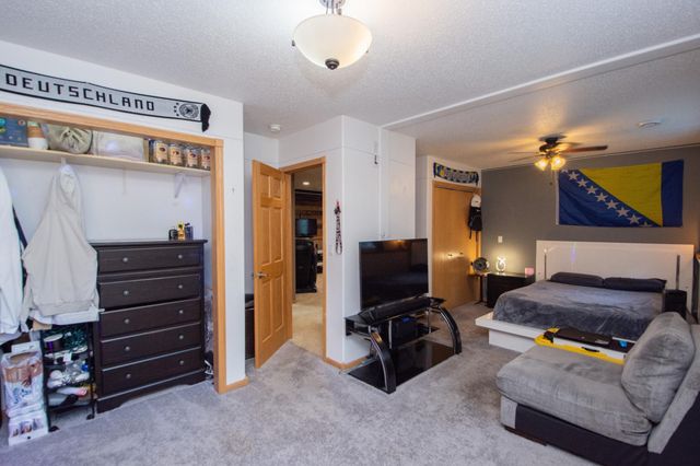 3221 11th Avenue S, Moorhead, MN 56560