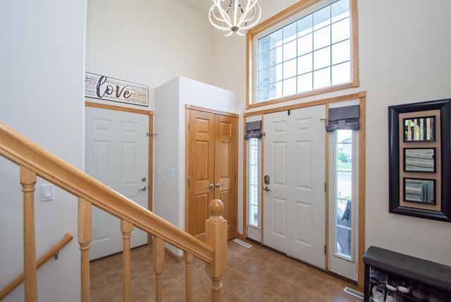 3221 11th Avenue S, Moorhead, MN 56560