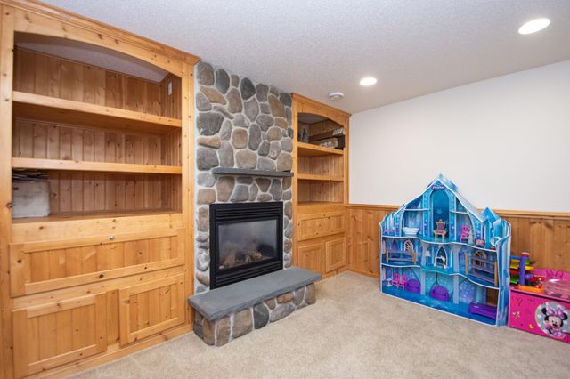 3221 11th Avenue S, Moorhead, MN 56560