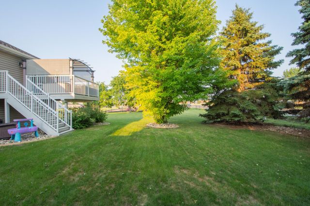 3221 11th Avenue S, Moorhead, MN 56560