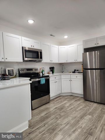 2006-00 S 7TH ST, Philadelphia, PA 19148