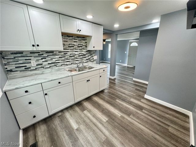 2310 Harmon Street NE, Canton, OH 44705