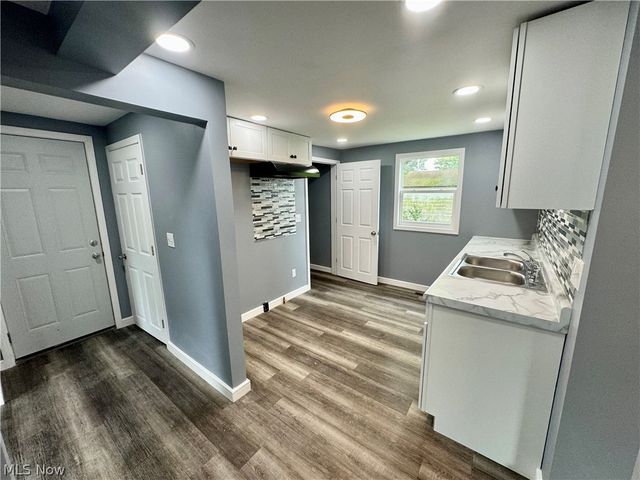 2310 Harmon Street NE, Canton, OH 44705
