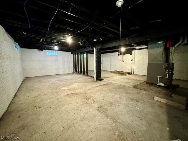 2310 Harmon Street NE, Canton, OH 44705