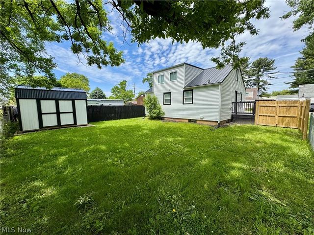 2310 Harmon Street NE, Canton, OH 44705