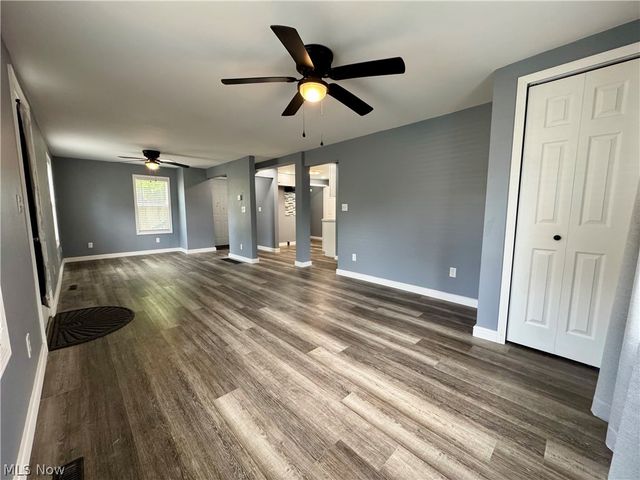 2310 Harmon Street NE, Canton, OH 44705