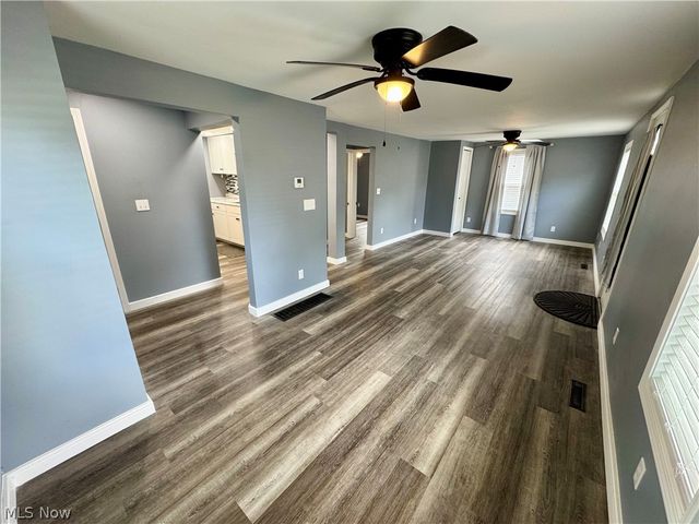 2310 Harmon Street NE, Canton, OH 44705