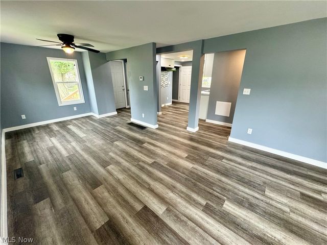 2310 Harmon Street NE, Canton, OH 44705
