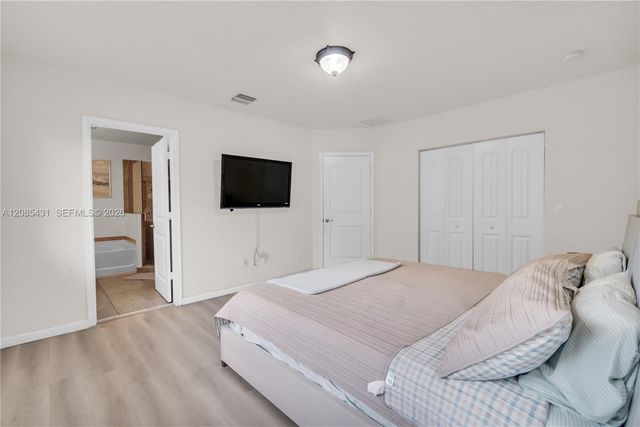 4707 Foxtail Palm Court, Greenacres, FL 33463