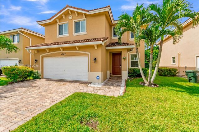 4707 Foxtail Palm Court, Greenacres, FL 33463