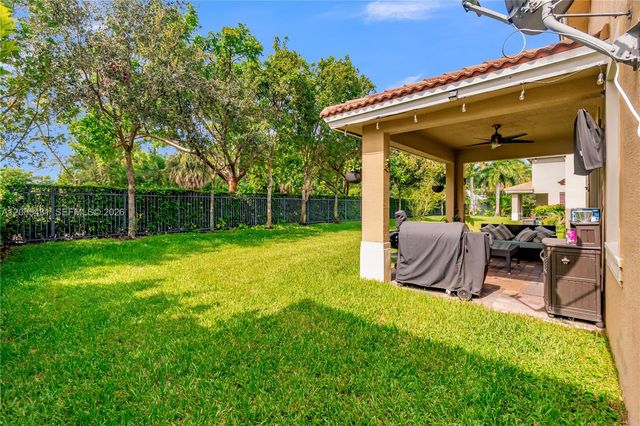 4707 Foxtail Palm Court, Greenacres, FL 33463
