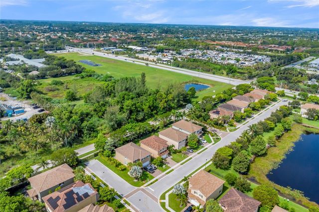 4707 Foxtail Palm Court, Greenacres, FL 33463