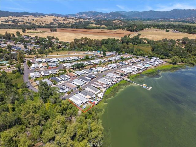 5830 Robin Hill 17, Lakeport, CA 95453