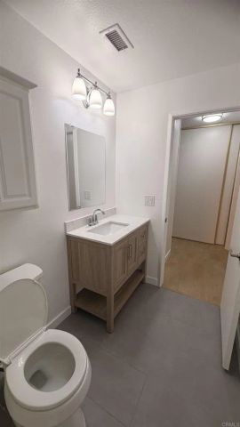 3086 N via serena b, Laguna Woods, CA 92637