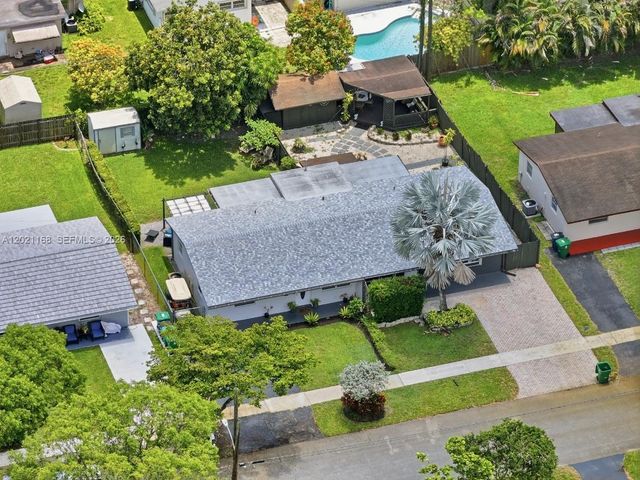 4966 SW 93rd Ave, Cooper City, FL 33328