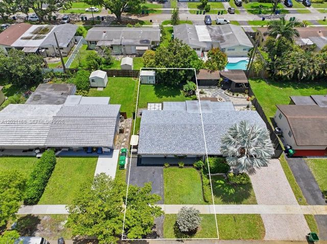 4966 SW 93rd Ave, Cooper City, FL 33328