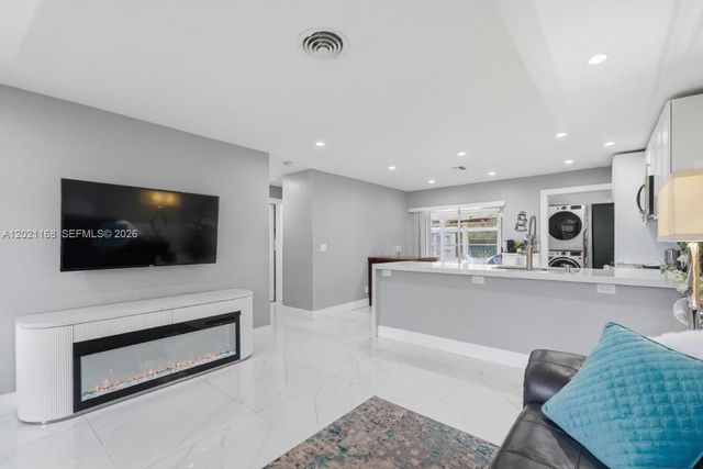 4966 SW 93rd Ave, Cooper City, FL 33328