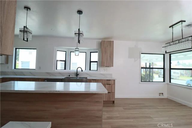 1921 W 94th Street, Los Angeles, CA 90047