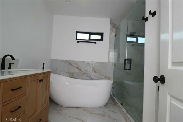 1921 W 94th Street, Los Angeles, CA 90047