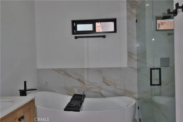 1921 W 94th Street, Los Angeles, CA 90047