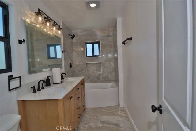 1921 W 94th Street, Los Angeles, CA 90047