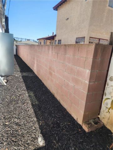 1921 W 94th Street, Los Angeles, CA 90047