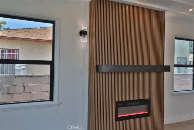 1921 W 94th Street, Los Angeles, CA 90047