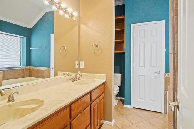 1109 W Hills Terrace, Saginaw, TX 76179