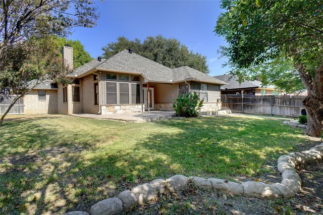 1109 W Hills Terrace, Saginaw, TX 76179