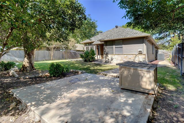 1109 W Hills Terrace, Saginaw, TX 76179