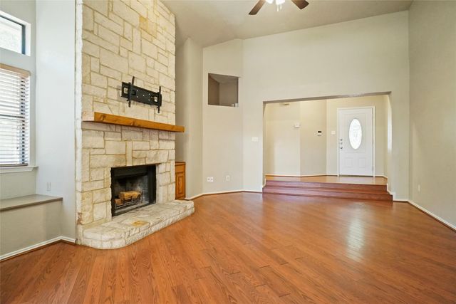 1109 W Hills Terrace, Saginaw, TX 76179