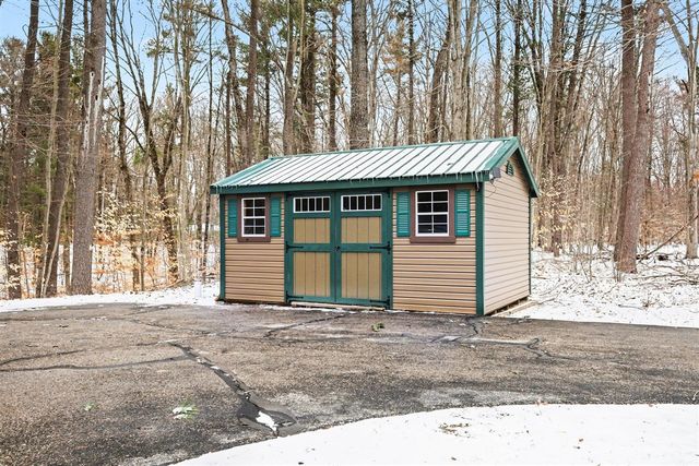 19468 Timberland Drive, Howard City, MI 49329